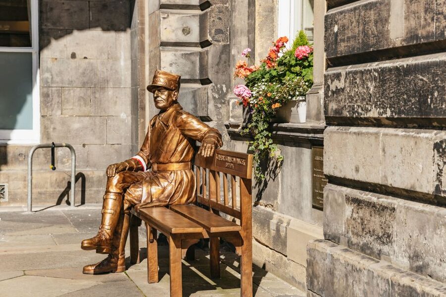 Edinburgh: Old Town History and Tales Walking Tour - The Grassmarket and Edinburgh’s darker tales