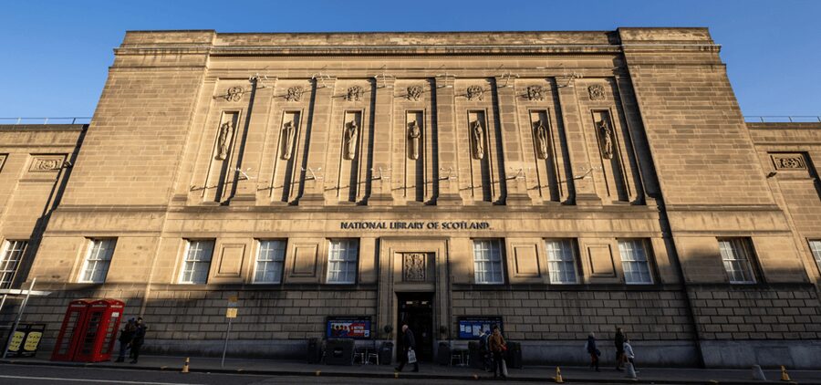 Edinburgh: Old Town Walking Tour with an APP - St Giles’ Cathedral and Edinburgh’s religious past