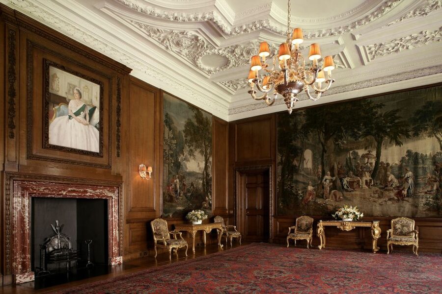 Edinburgh: Palace of Holyroodhouse Entry Ticket - Why Holyroodhouse belongs on your Royal Mile walk