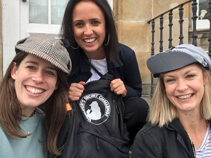 Edinburgh: Private Sherlock Holmes Adventure Tour Challenge - St Andrews Square and the New Town route
