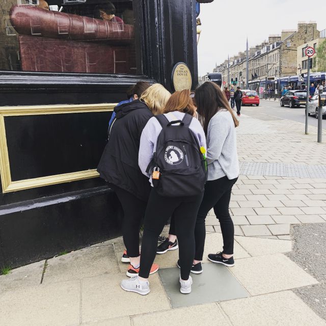 Edinburgh: Private Sherlock Holmes Adventure Tour Challenge - From the city center toward the West End