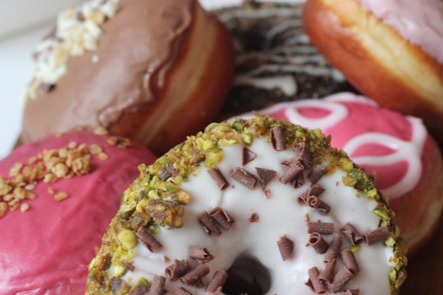 Edinburgh: Royal Mile Donut Tour with Donut Tastings - Pace, access, and weather
