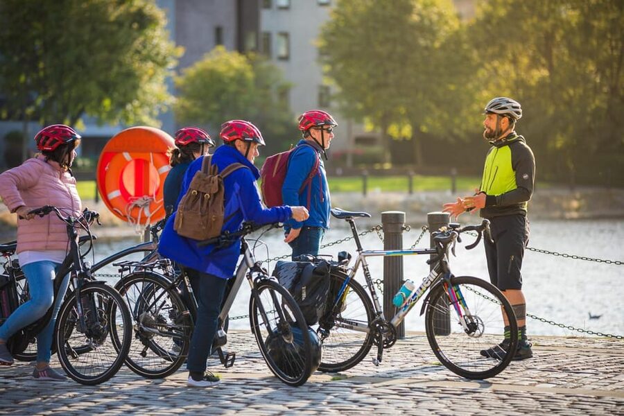 Edinburgh: Sightseeing Bike Tour - Key points to know before you book