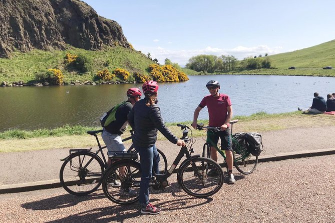 Edinburgh Sky to Sea Bike or E-Bike Tour with Transfer by TBC - Finishing among Georgian streets near St. Andrew Square