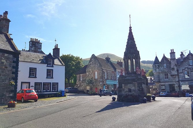 Edinburgh: St Andrews & The Fishing Villages of Fife - Falkland and an Outlander photo stop