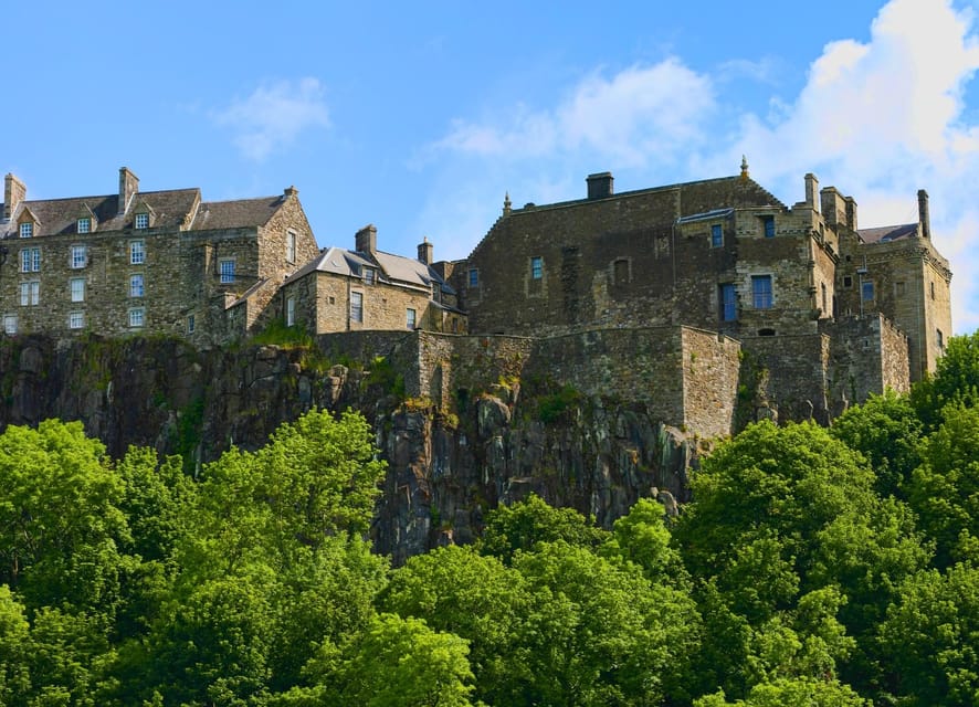 Edinburgh: Stirling Castle, Kelpies, Whisky & Highlands Tour - Loch Lomond and the Trossachs on foot