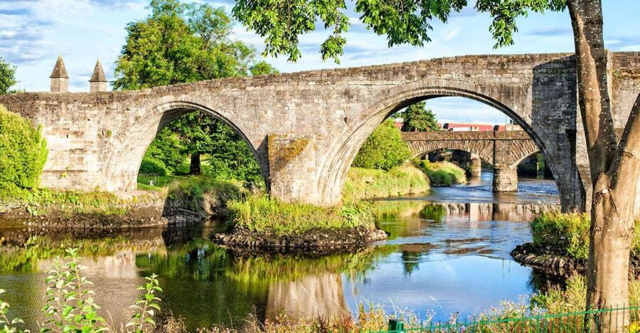 Edinburgh: Stirling, Whisky and St Andrews Tour in Spanish - Why this route works from Edinburgh
