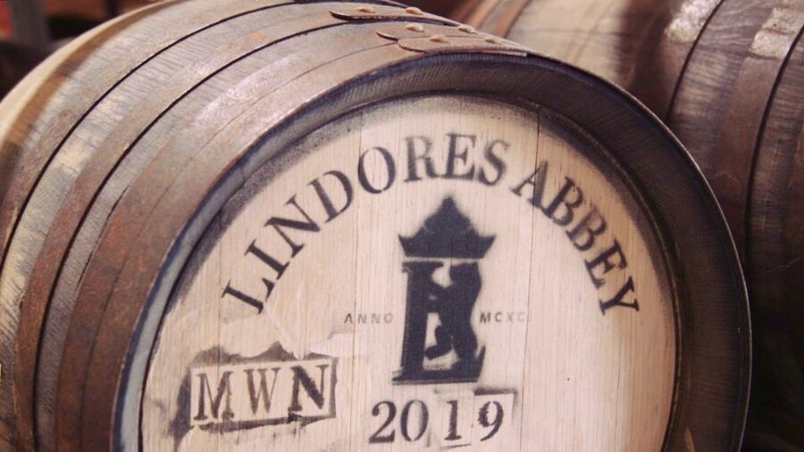 Edinburgh: Stirling, Whisky and St Andrews Tour in Spanish - What the Spanish guide adds