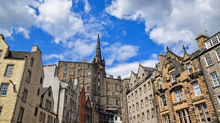 Edinburgh: The Royal City Tour from London - Who will enjoy this Edinburgh day trip?