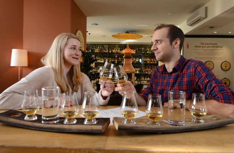 Edinburgh: The Scotch Whisky Experience Tour and Tasting - Smelling Scotland through five regions