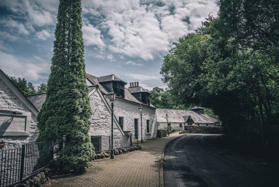 Edinburgh: Ultimate Whisky Experience - Leaving Edinburgh for whisky country