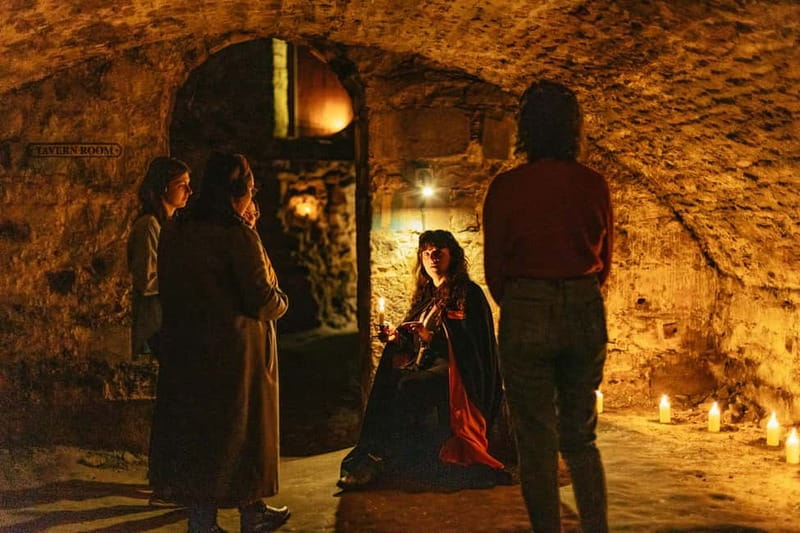Edinburgh: Underground Vaults Evening Ghost Tour with Whisky - Starting at the Mercat Cross with Edinburgh’s darker side