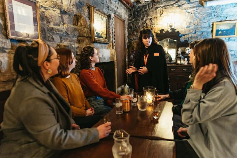 Edinburgh: Underground Vaults Evening Ghost Tour with Whisky - Descending into the Blair Street Underground Vaults
