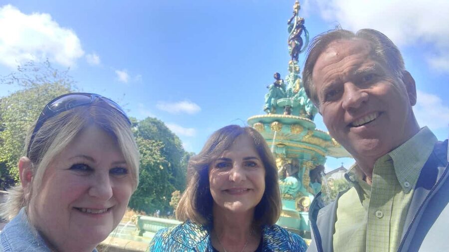 Edinburgh Welcome Tour: Private Tour with a Local - Key points at a glance