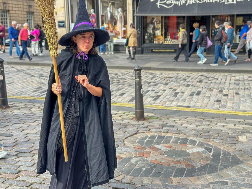 Edinburgh: Witches & Haunted History Walking Tour - Castlehill to Grassmarket, a short walk with a sharp finish