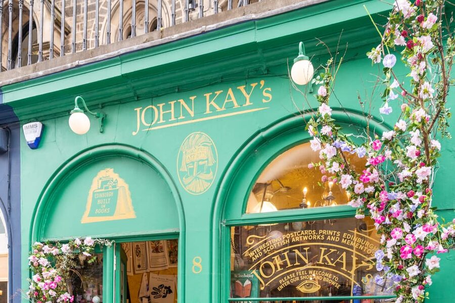 French Language : Original Harry Potter Tour of Edinburgh - Victoria Street and the Royal Mile