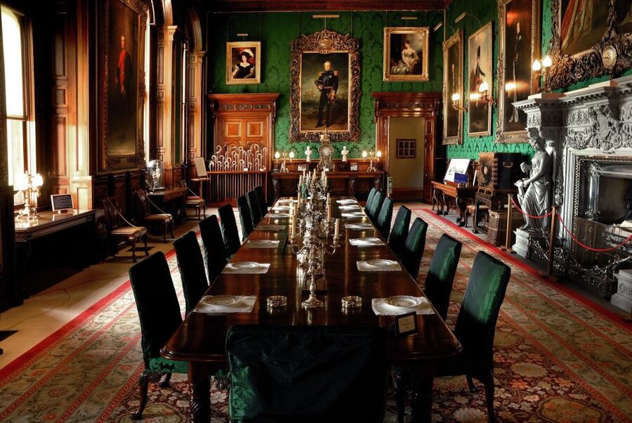 From Edinburg: Viking Coast & Alnwick Castle Day Tour - The return through border country