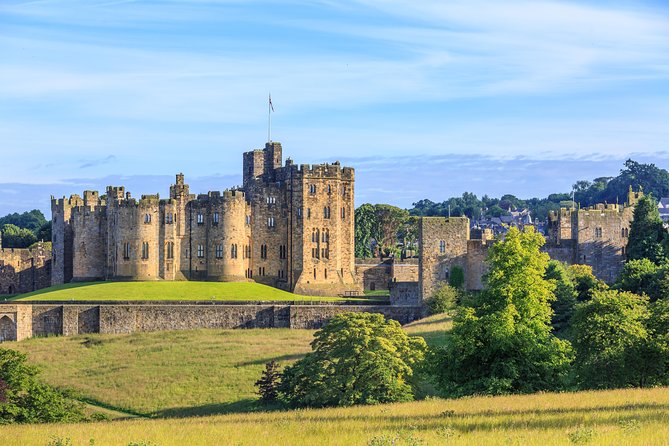 From Edinburgh: 1-day Outlander Tour - attractions included - What the nine-hour schedule feels like