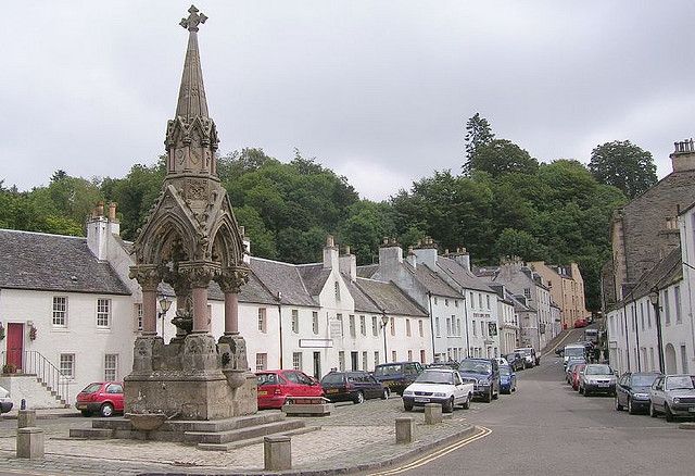 From Edinburgh: Best of Scotland Small-Group Day Tour - Blair Castle, Jacobite stories, and Highland gardens