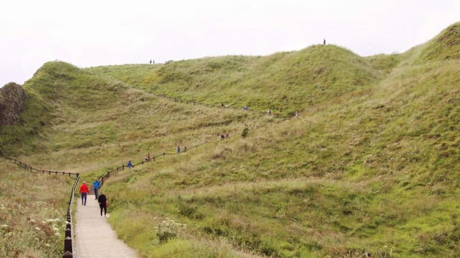 From Edinburgh: Glamis and Dunnottar Castles Tour in Spanish - Booking Advice Before You Commit