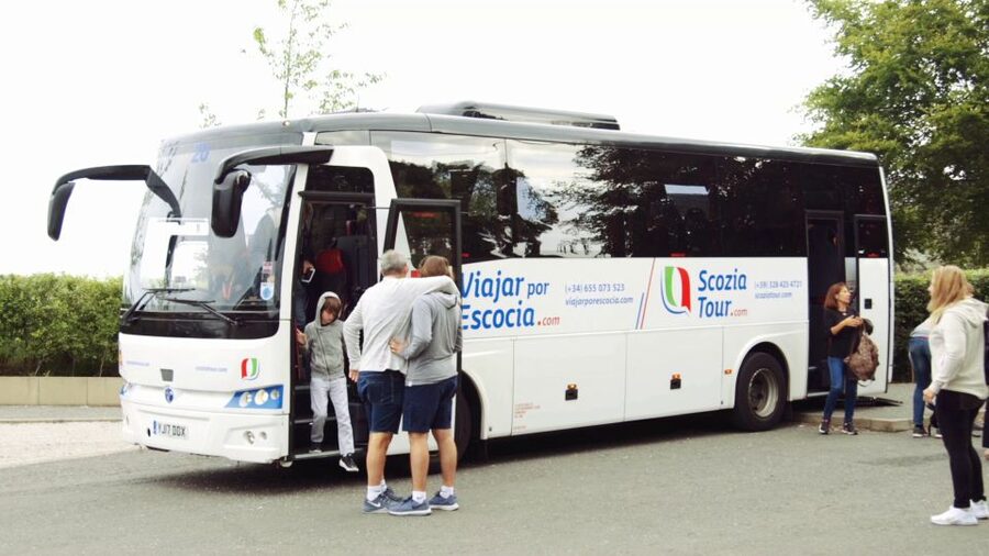 From Edinburgh: Glasgow & Scottish lakes Spanish Tour - Should you book the Glasgow and lochs tour?