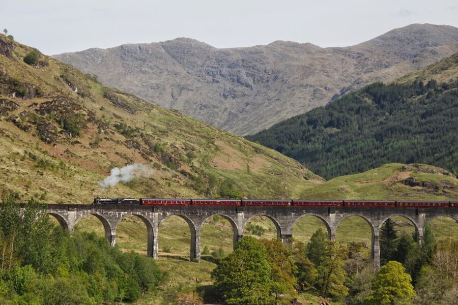 From Edinburgh: Hogwarts Express and Scottish Highlands Tour - Glenfinnan Viaduct and the Harry Potter moment