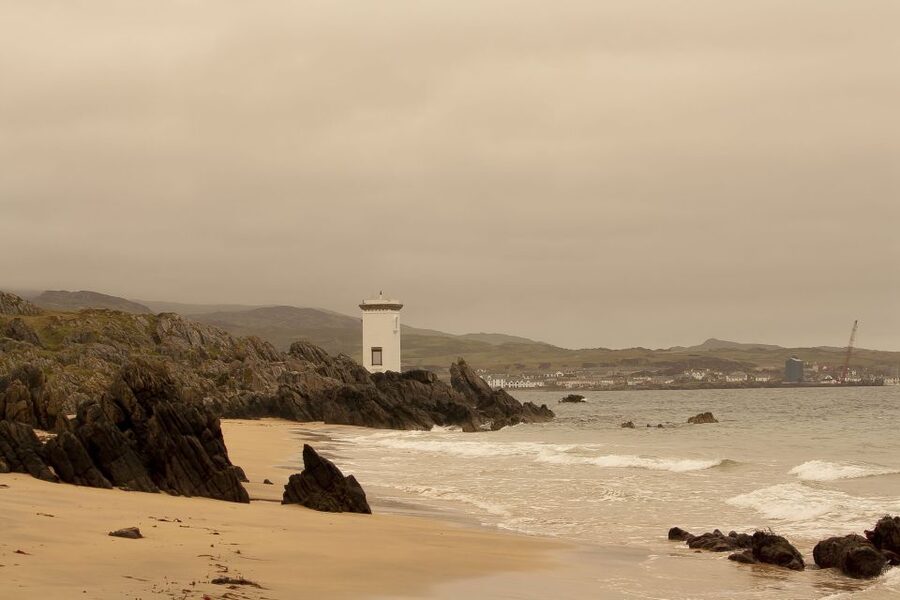 From Edinburgh: Islay and The Whisky Coast 4-Day Tour - Day 3: Ardbeg, Laphroaig, Lagavulin, and the southern shore