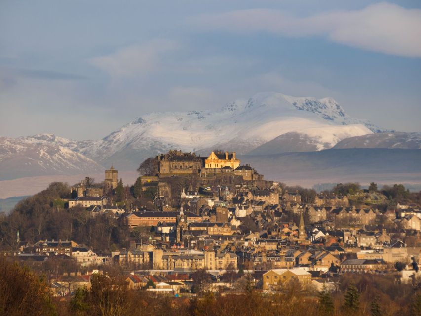 From Edinburgh: Loch Lomond, Stirling Castle & The Kelpies - Meeting the Kelpies at 30 metres high