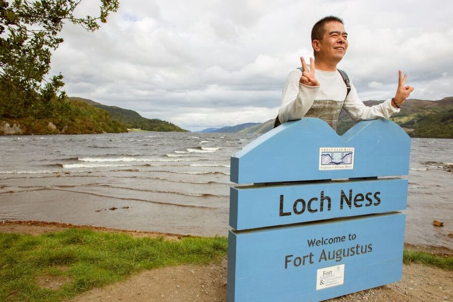 From Edinburgh: Loch Ness and Scottish Highlands Day Tour - Guide quality is central to the experience
