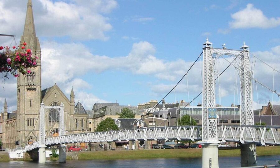 From Edinburgh: Loch Ness & Inverness Tour in Spanish - What the 12-hour schedule really means