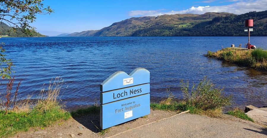 From Edinburgh: Loch Ness Private Day Tour with Transfers - Leaving Edinburgh with Stirling in view
