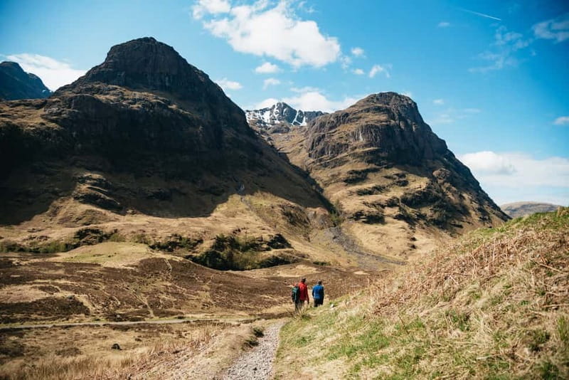 From Edinburgh: Loch Ness & Scottish Highlands Tour - Why the guides matter on a 12-hour bus day