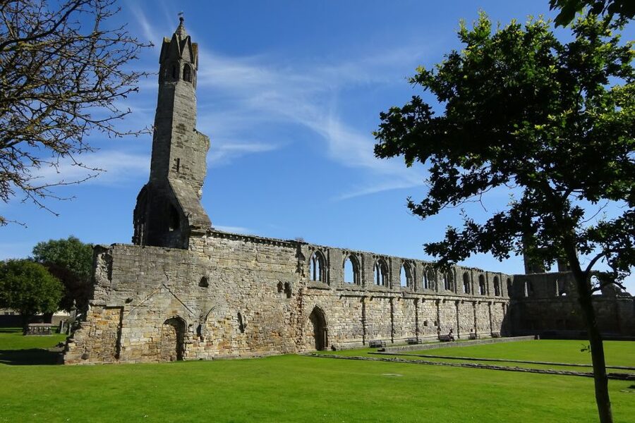 From Edinburgh: St Andrews and Fishing Villages of Fife Tour - How to spend the St Andrews stop