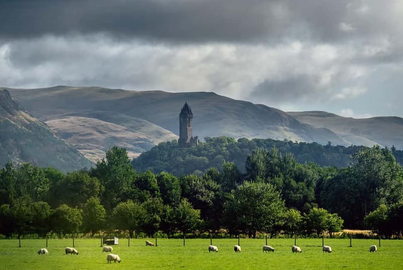 From Edinburgh: Stirling Castle, Kelpies and Loch Lomond - Stirling: castle choice or city walk