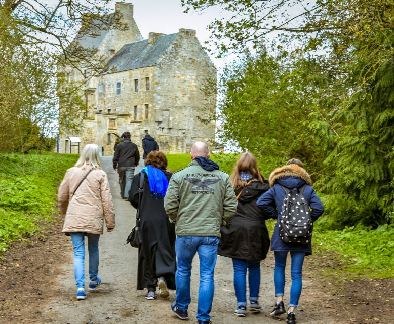 From Edinburgh: The Outlander Experience Guided Tour - Who should book this tour