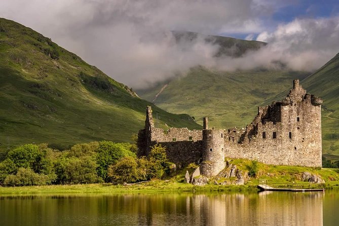 Full-Day Highland Lochs Glens and Castles Tour from Edinburgh - Loch Lubnaig between Ben Ledi and Ben Vane