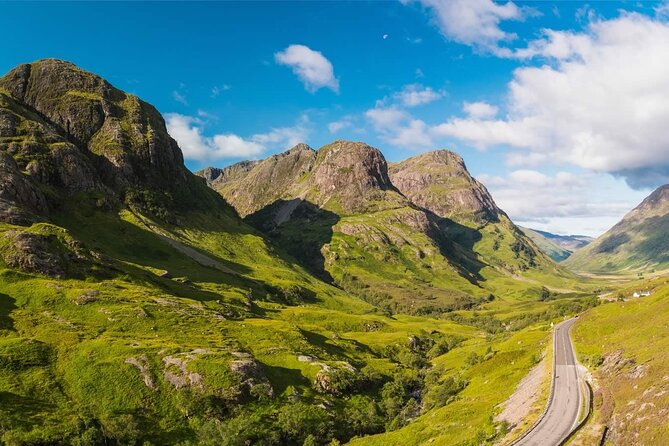 Glenfinnan Viaduct, Glencoe and Loch Shiel 1 Day Tour - Edinburgh - Glenfinnan brings together the big photo moments