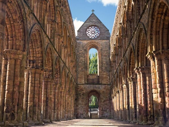 Hadrian's Wall & The Borders Tour from Edinburgh Incl. Admission - Vindolanda, the day’s main archaeological stop