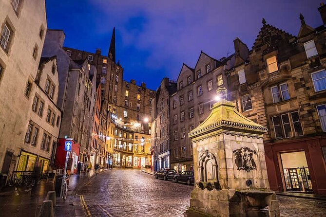 Harry Potter Tour & Edinburgh Castle Visit - City Chambers and Rowling’s Edinburgh legacy