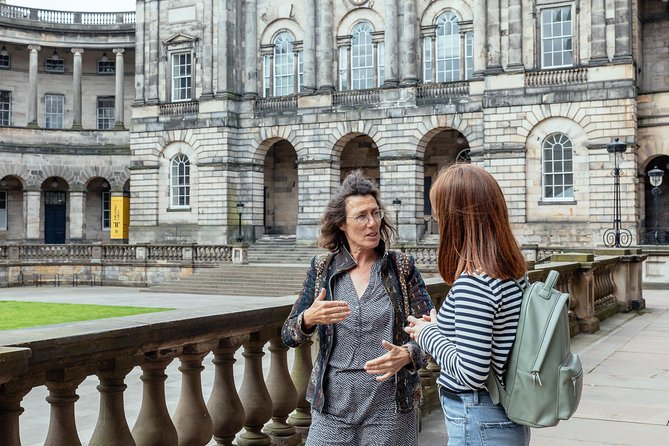 Highlights & Hidden Gems With Locals: Best of Edinburgh Private Tour - Meeting at 57 High Street and getting oriented