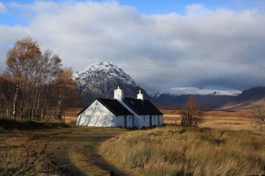 Loch Ness, Inverness, & Highlands 2-Day Tour from Edinburgh - Lunch in the Great Glen
