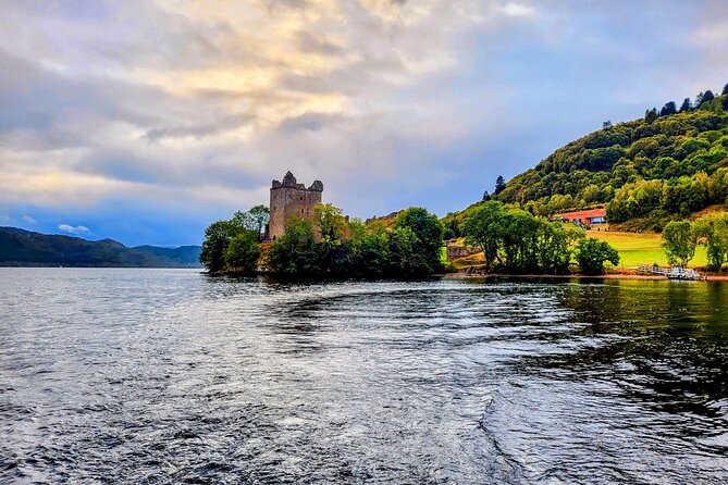 Luxury Private Tour of The Highlands & Loch Ness from Edinburgh - The Forth Bridges and the Kelpies: a strong start
