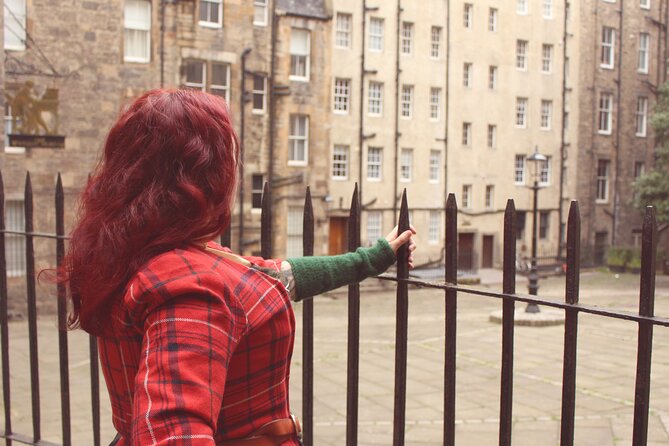 Magical Walking Tour in Edinburgh - George IV Bridge and Edinburgh’s Gothic architecture