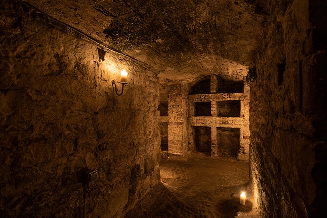Multi-Sensory Haunted Underground Vaults Tour in Edinburgh - Thirty minutes through the Old Town