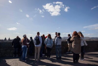 Old Town Walking Tour History and Tales in Edinburgh