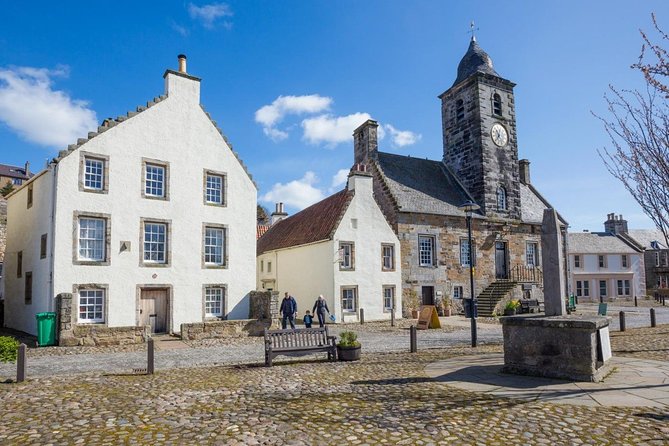 Outlander Film Locations Day Trip from Edinburgh - Blackness Castle, the fortress used as Fort William