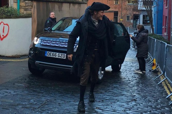 Outlander Walking Tour of Edinburgh's Old Town - Canongate Kirk and the book locations