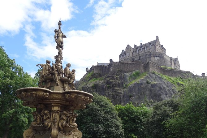 Private 4 Hour Tour of Edinburgh in a Spacious 6-seater Mercedes - Old Town: castle views, Grassmarket, and the Royal Mile