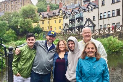 Private 4 Hour Tour of Edinburgh in a Spacious 6-seater Mercedes
