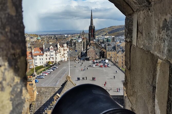 Private Edinburgh Full Day Guided Tour in a Black Cab LEVC TX - New Town, Dean Village, and the city’s changing shape